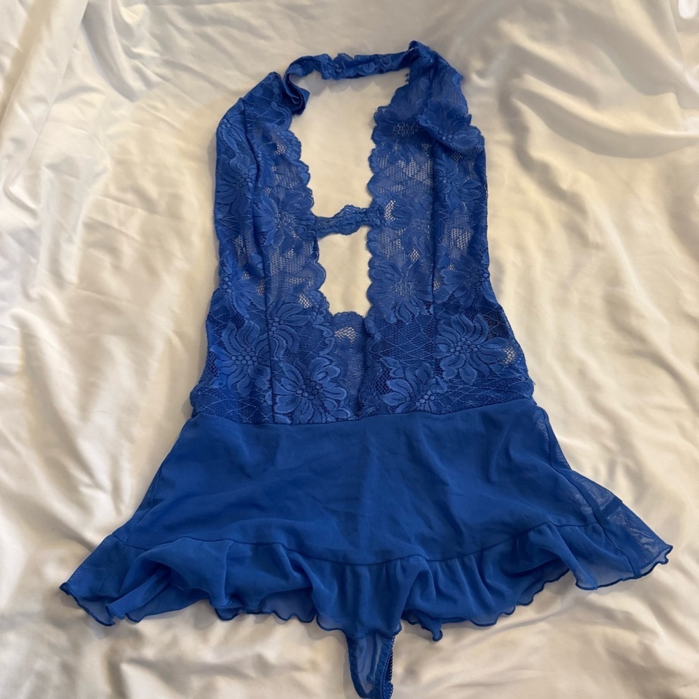 NWOT Frederick’s of Hollywood Lace Skirted Halter Teddy - Picture 2 of 4